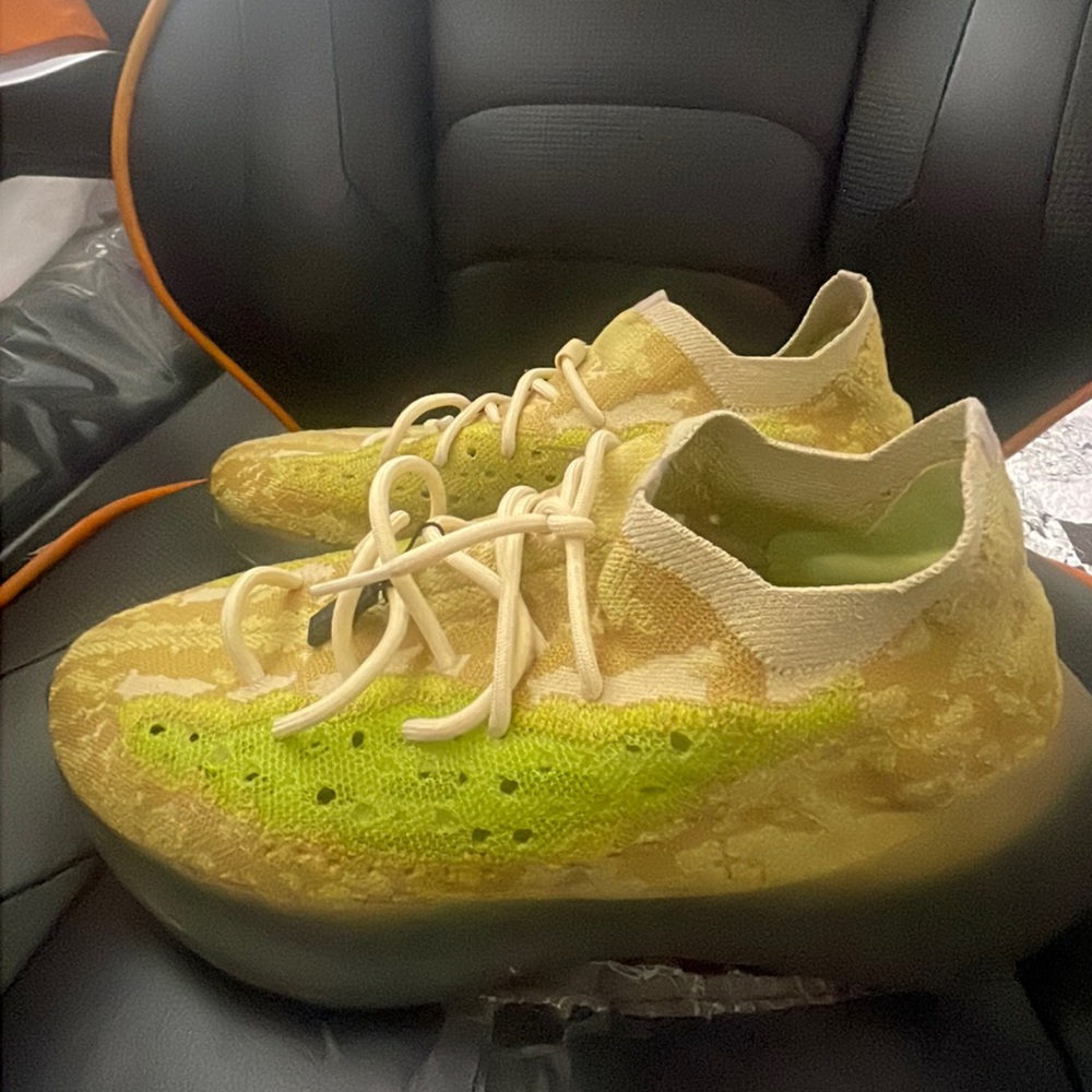 Yeezy 380 hylite